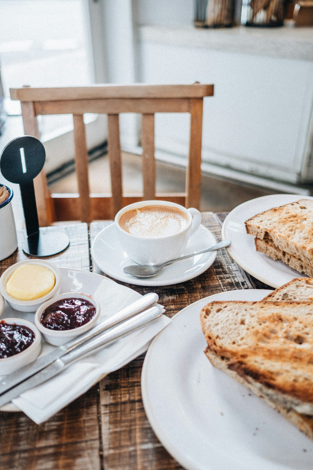 L’importanza di una buona colazione e di uno spuntino sano per tutta la famiglia