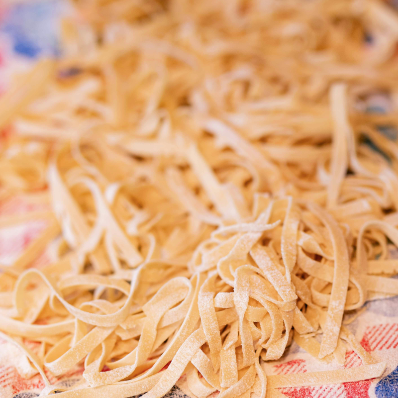 Tagliatelle tradizionali bolognesi fatte a mano 8€ (500 g)